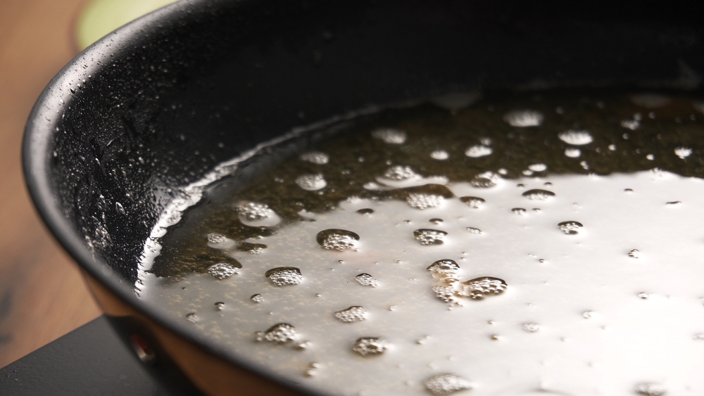 dispose of fats and oils for safe drains
